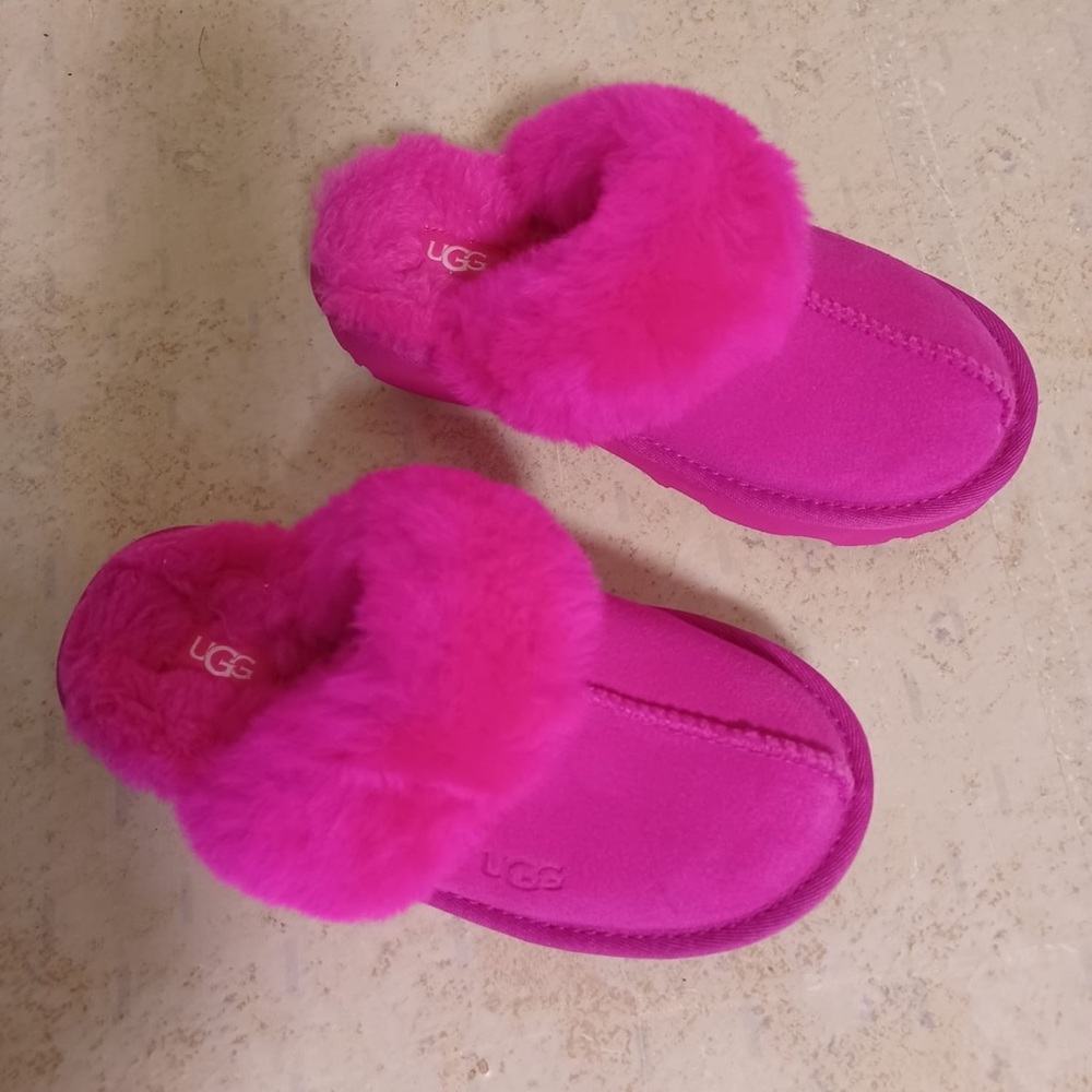 UGG Kids Hot Pink Fuzz Slippers - Picture 3 of 7